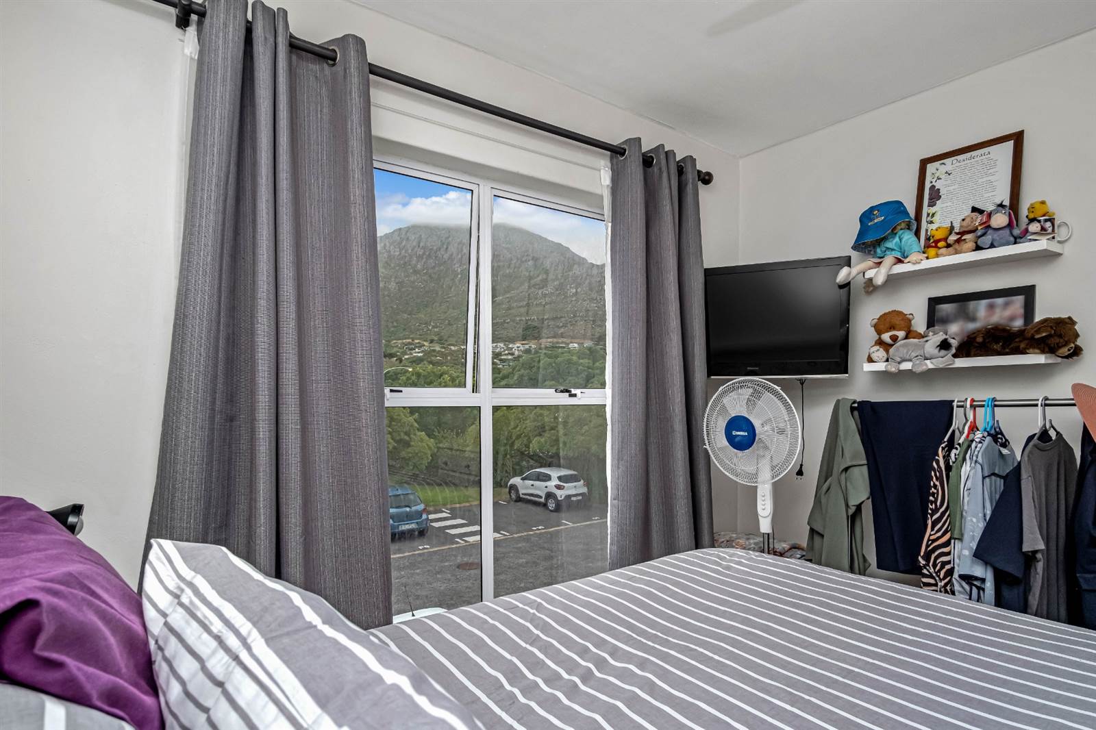 1 Bed Apartment in Hout Bay and surrounds photo number 5