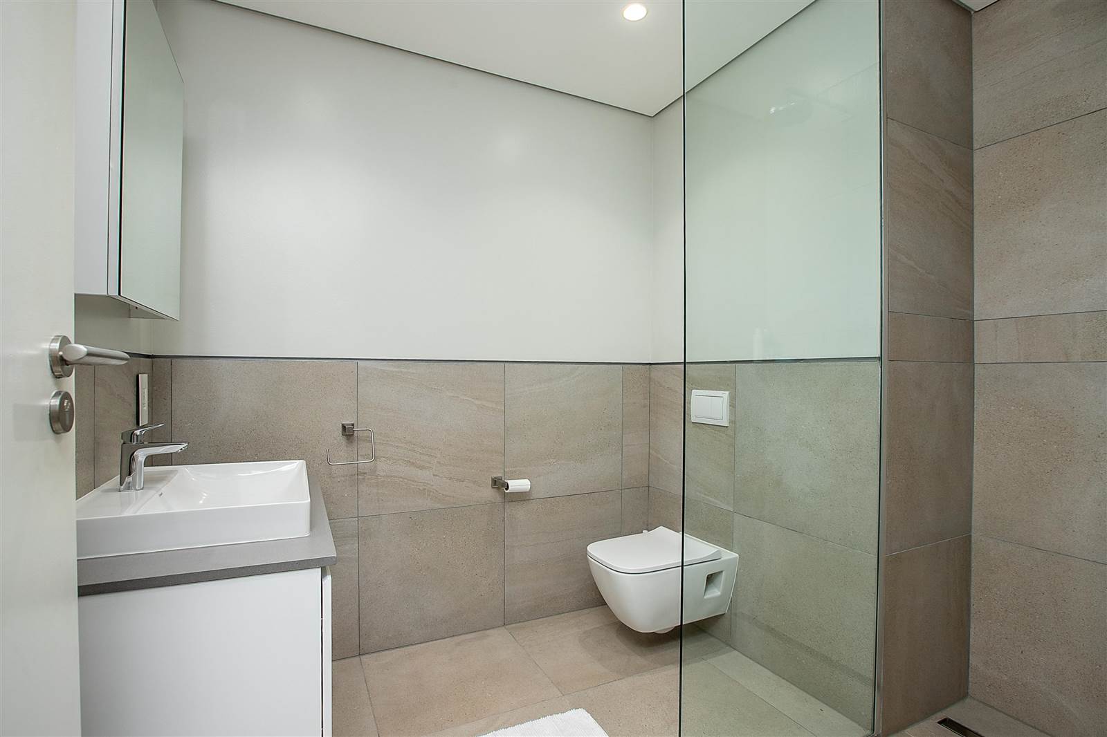 1 Bed Apartment in Melrose Arch photo number 11
