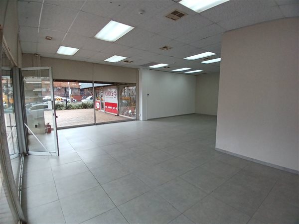 80  m² Retail Space