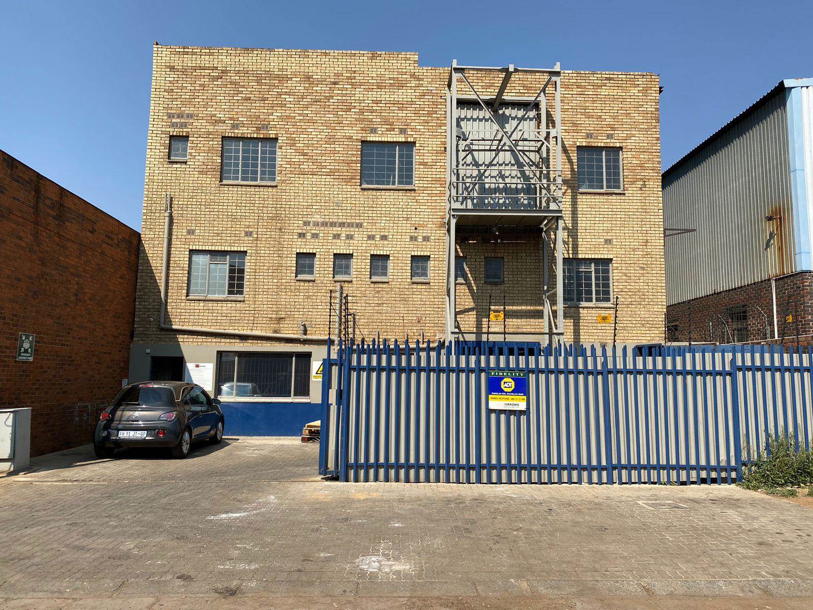 800  m² Industrial space in Germiston Central photo number 19