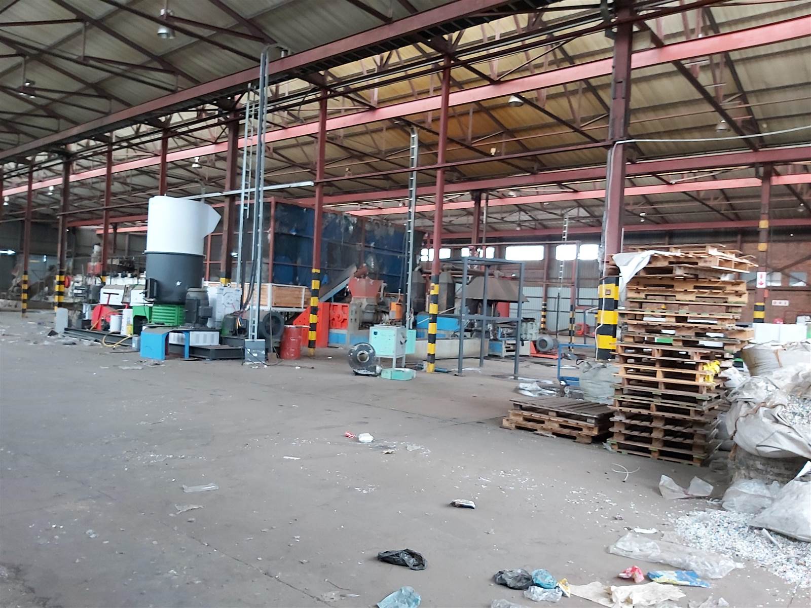 31500  m² Industrial space in Wadeville photo number 3