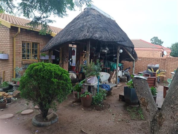 3 Bedroom House 3 Bedroom House