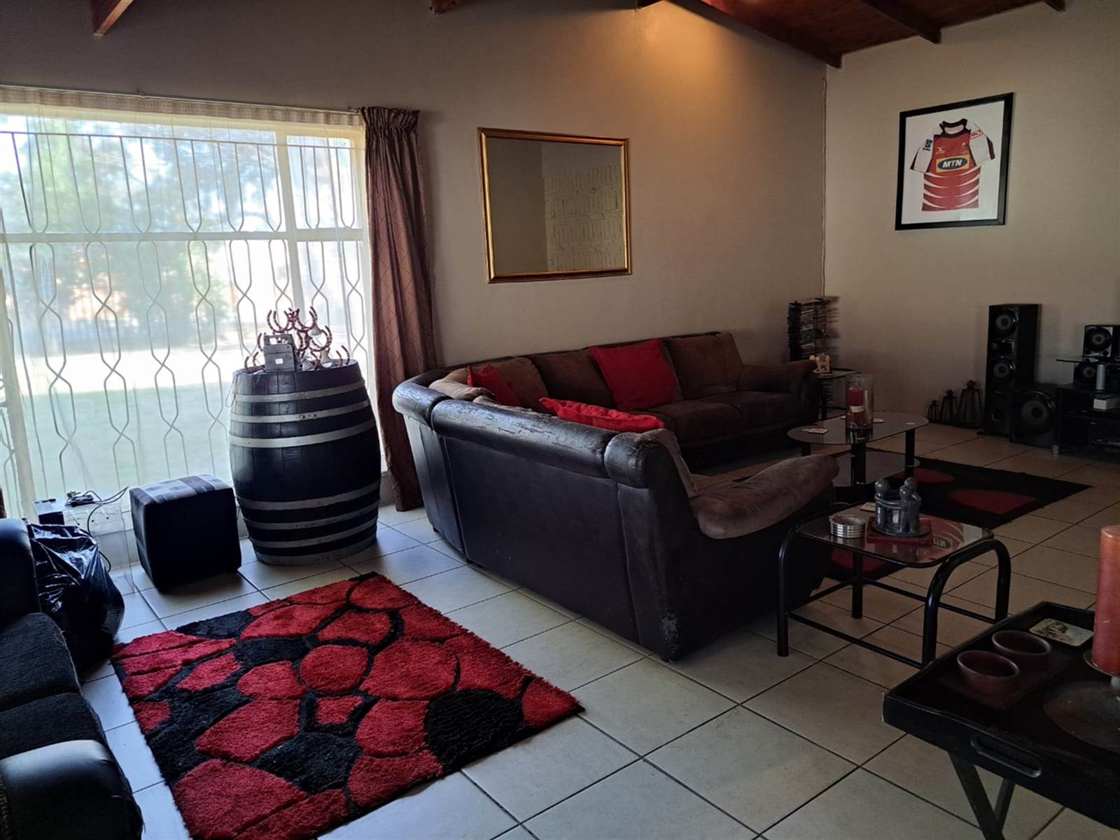 4 Bed House in Rensburg photo number 21