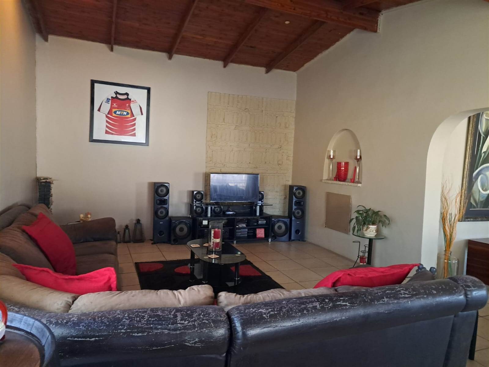 4 Bed House in Rensburg photo number 20