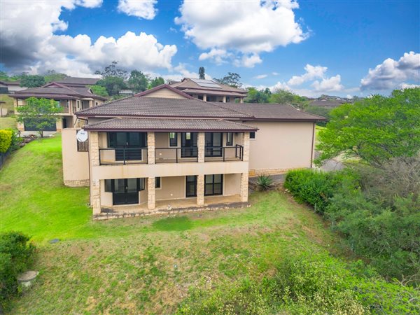3 Bedroom Townhouse 3 Bedroom Townhouse