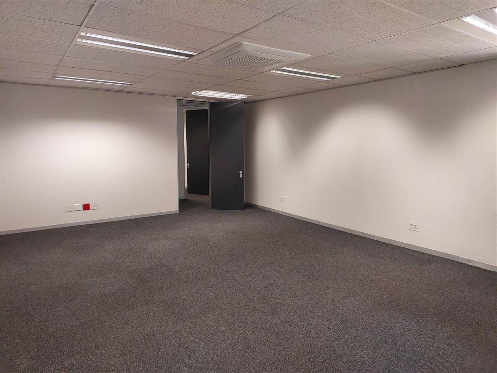 469  m² Commercial space in Bryanston photo number 10