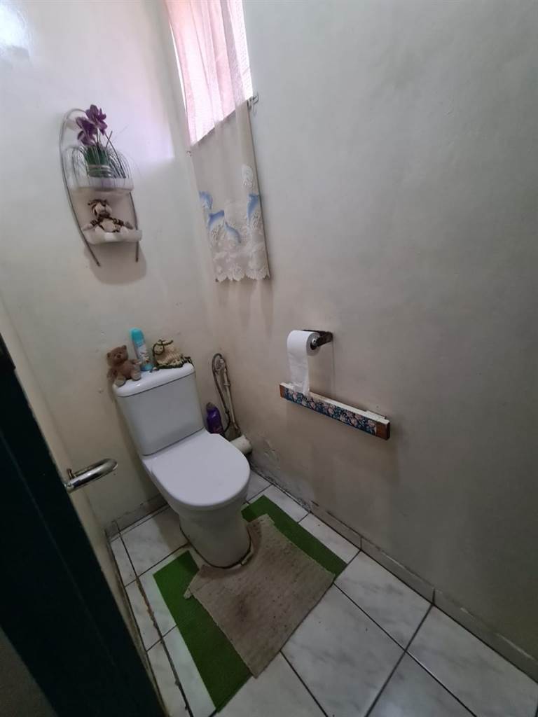 3 Bed House in Empangeni Central photo number 12