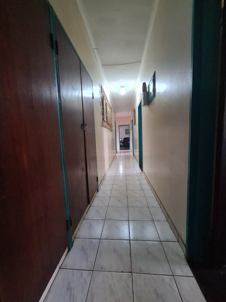 3 Bed House in Empangeni Central photo number 10