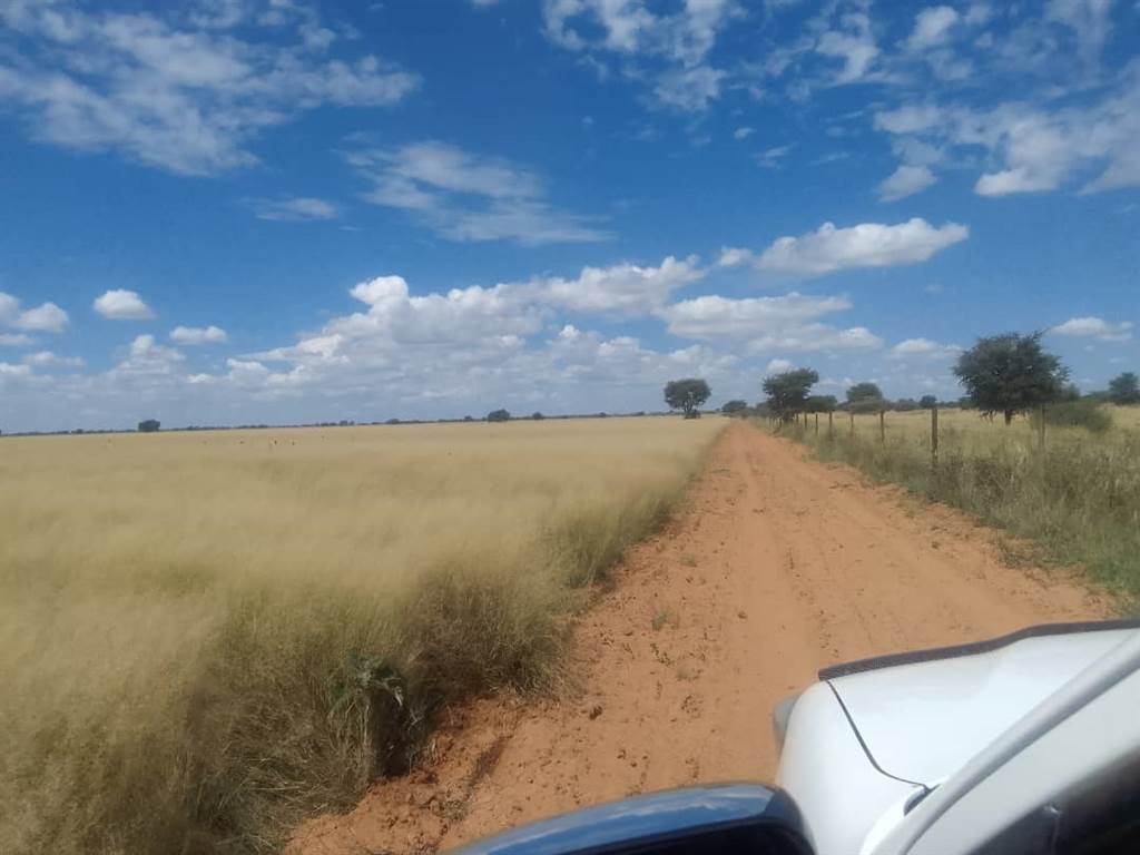 152.1 ha Land available in Tembisa photo number 5
