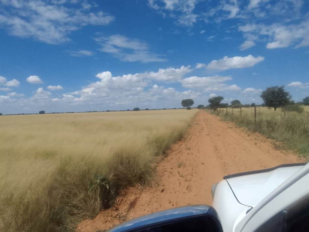 152.1 ha Land available in Tembisa photo number 6