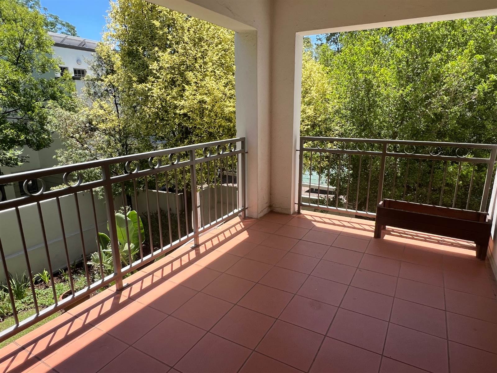 3 Bed Apartment in Craighall photo number 23