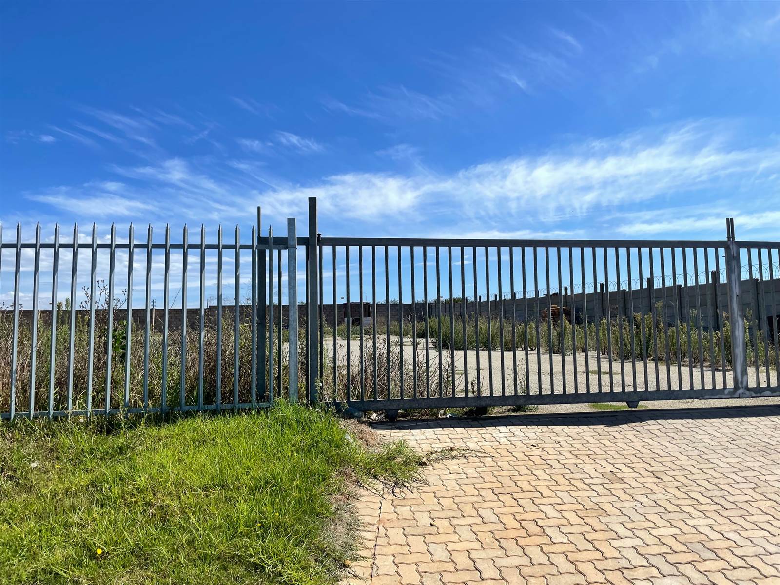 1300 m² Land available in Mossel Bay Central photo number 3