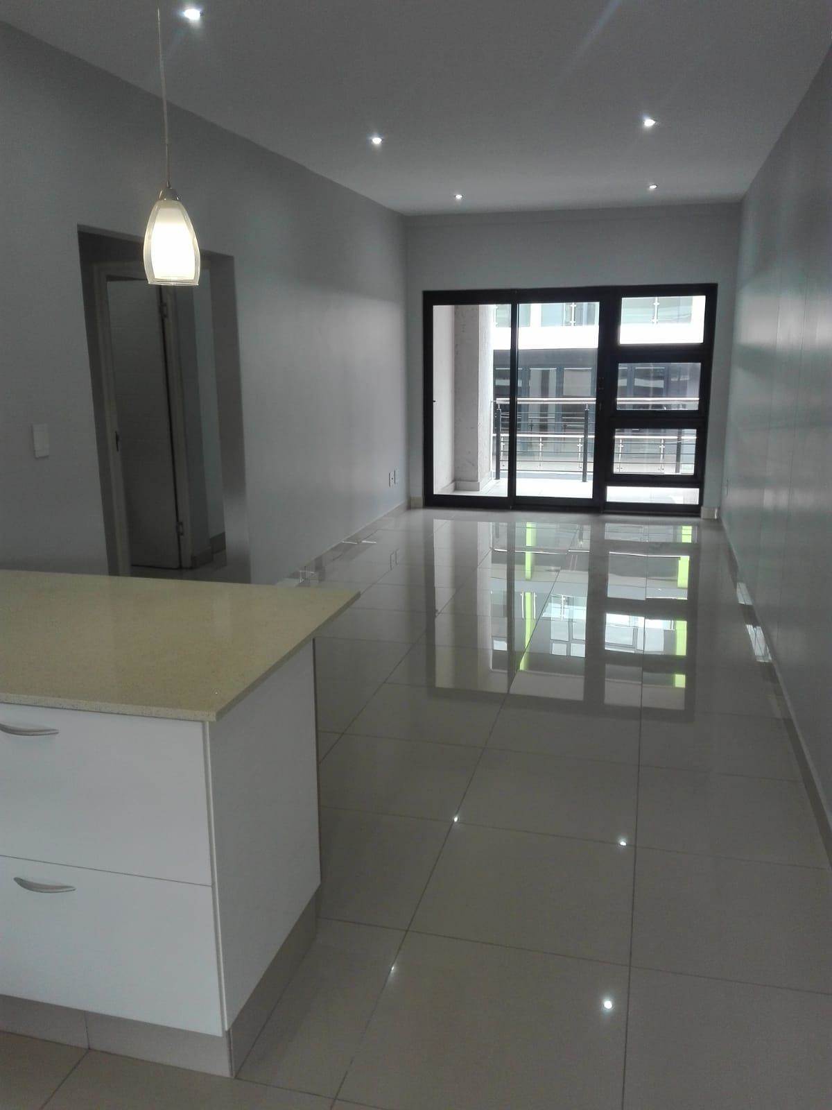 2 Bed Apartment in New Town Centre photo number 2