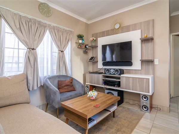 2 Bed Apartment