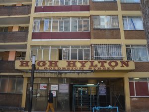 2 Bed Apartment in Hillbrow
