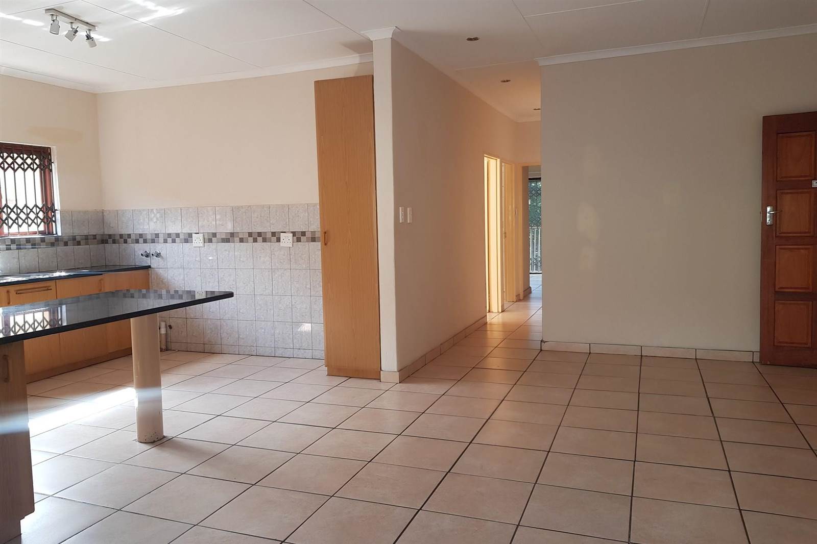 3 Bed Apartment in Tzaneen photo number 10