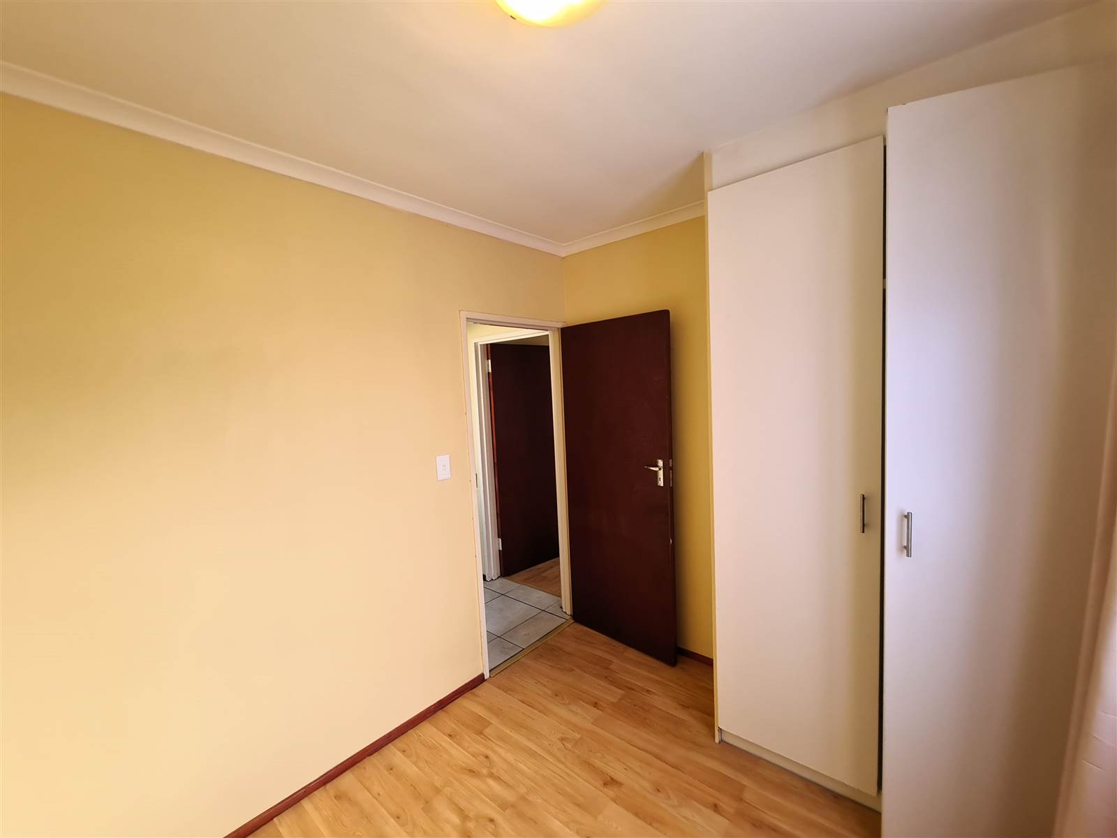 2 Bed Flat in Middedorp photo number 12