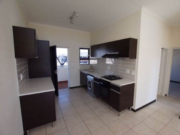 3 Bed Apartment in Greenstone Gate photo number 3