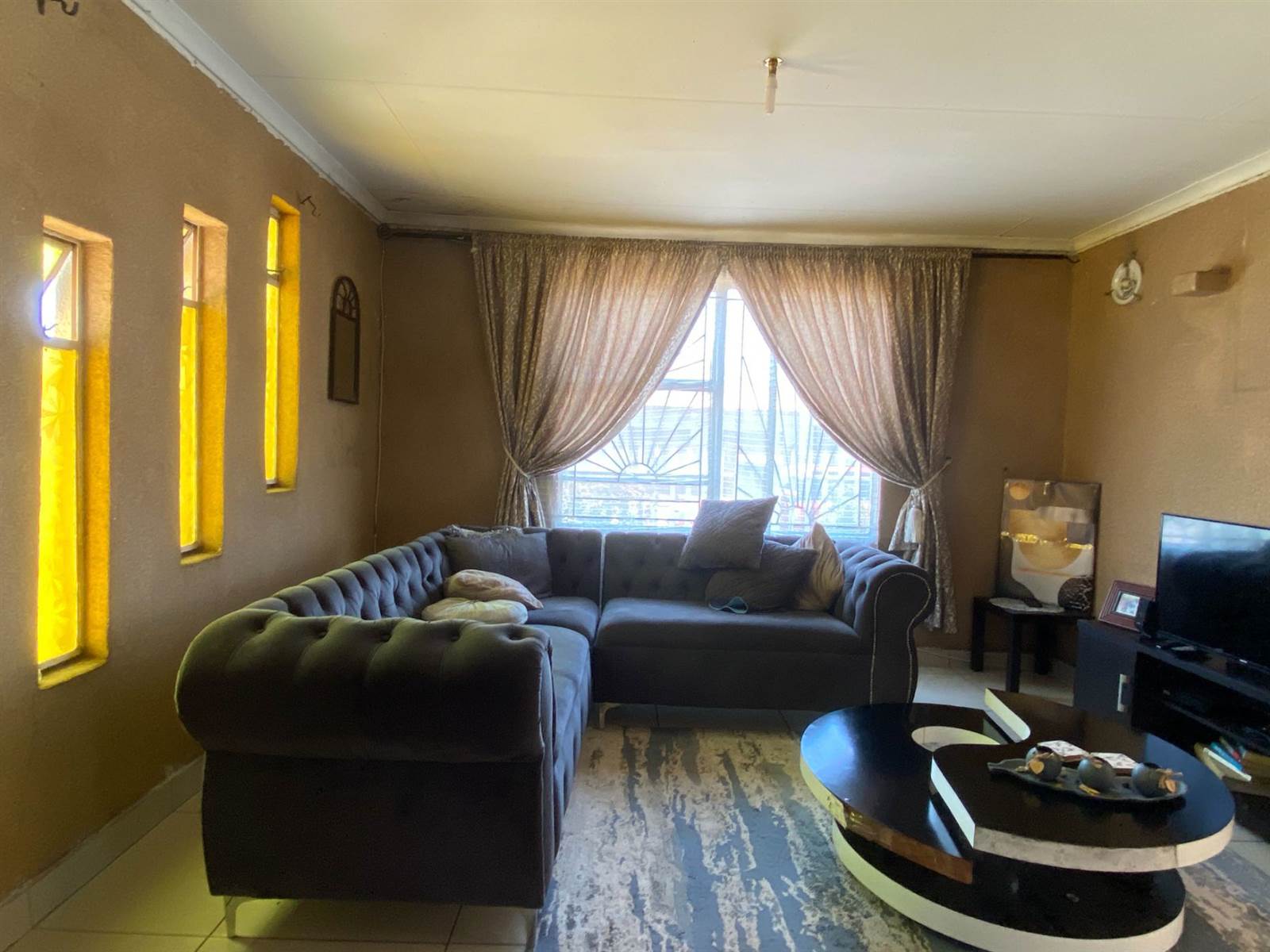 4 Bed House in Sebokeng Zone 10 photo number 9