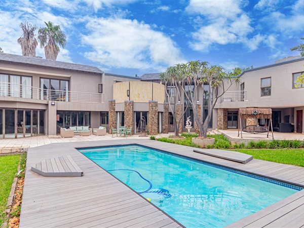 9 Bedroom House 9 Bedroom House