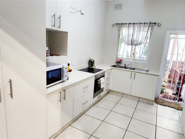 3 Bed Apartment in Glenwood