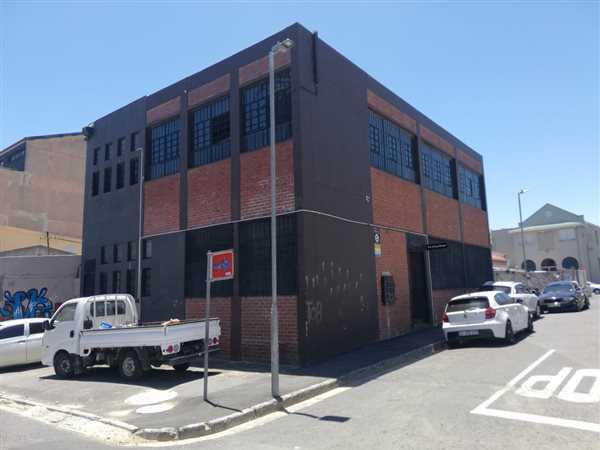 400  m² Commercial space in Woodstock