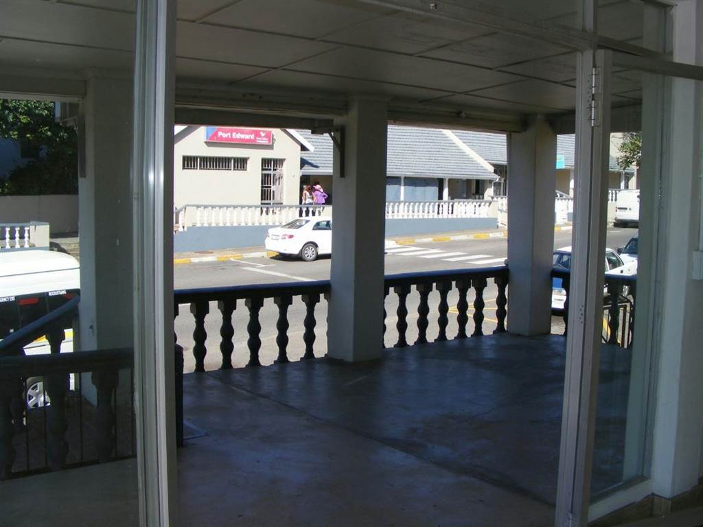 248  m² Commercial space in Port Edward photo number 6