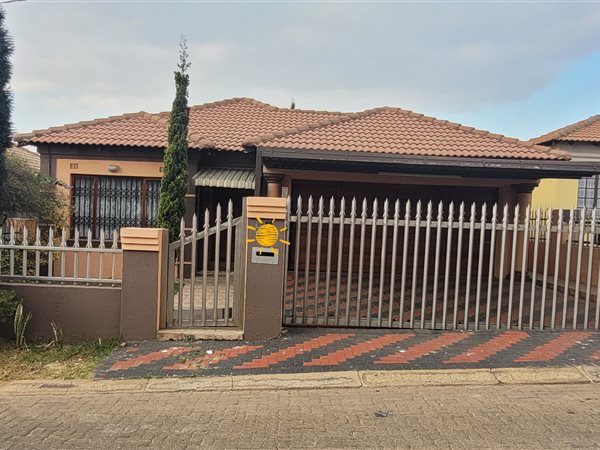 3 Bedroom House 3 Bedroom House