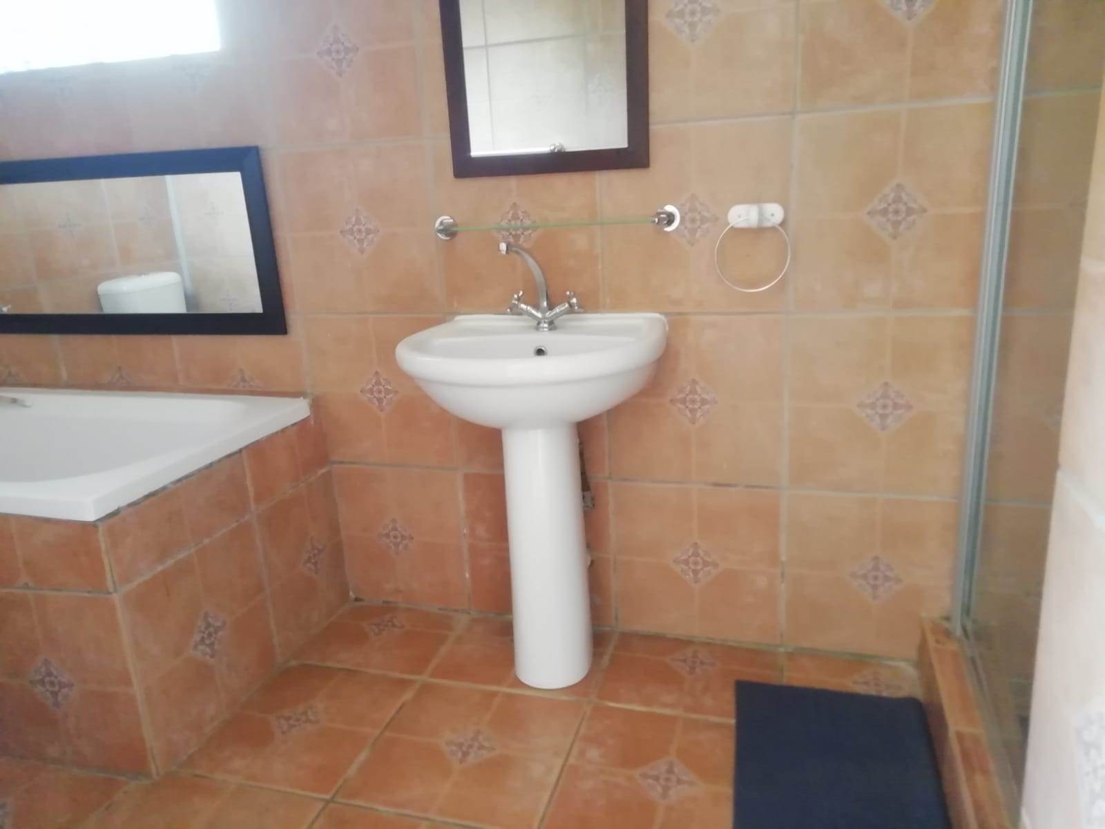 3 Bed Townhouse in Polokwane Central photo number 8