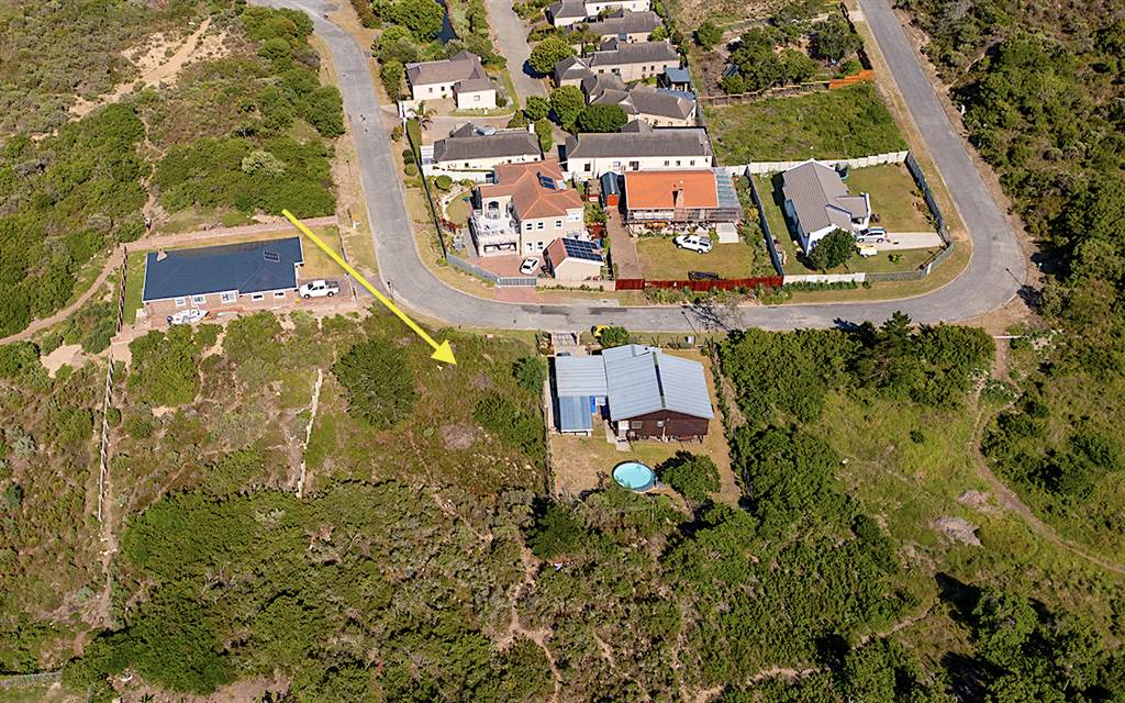 707 m² Land available in Sedgefield photo number 1