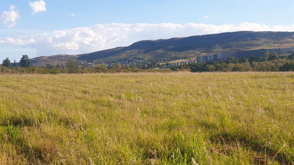 230 m² Land available in Ruimsig photo number 2