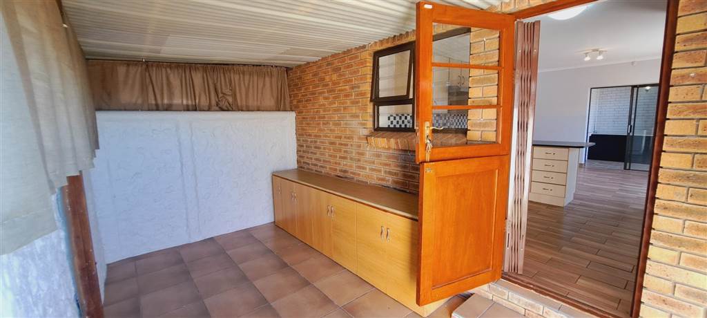 2 Bed Townhouse in Hartenbos photo number 27