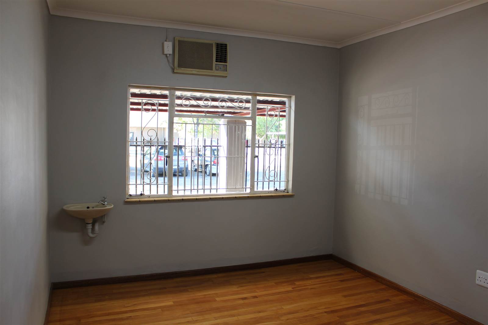 497  m² Commercial space in Beaufort West photo number 24