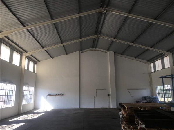 250  m² Industrial space