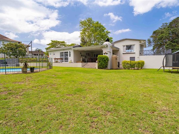 3 Bedroom House 3 Bedroom House