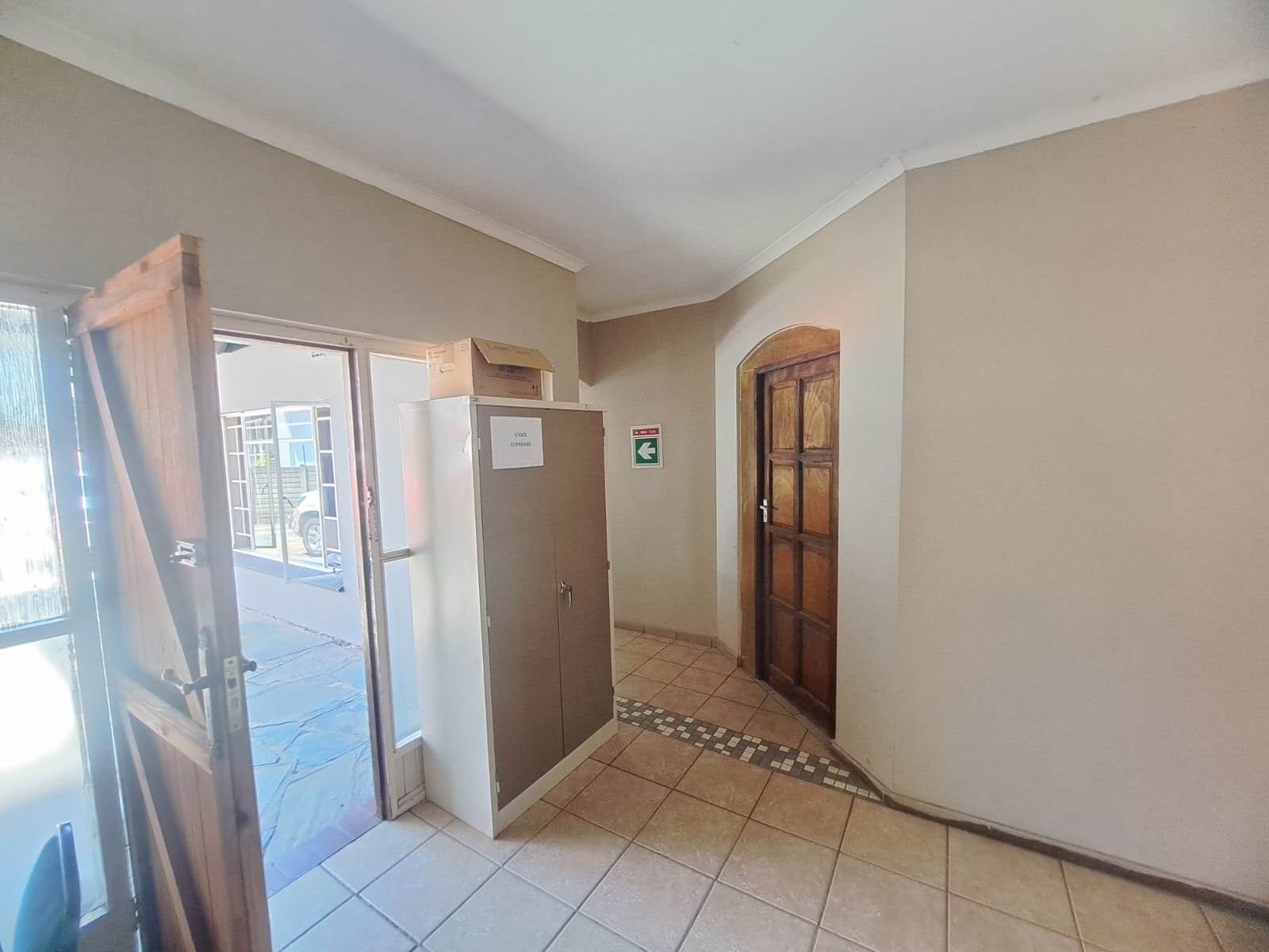 236  m² Commercial space in Rustenburg Central photo number 8