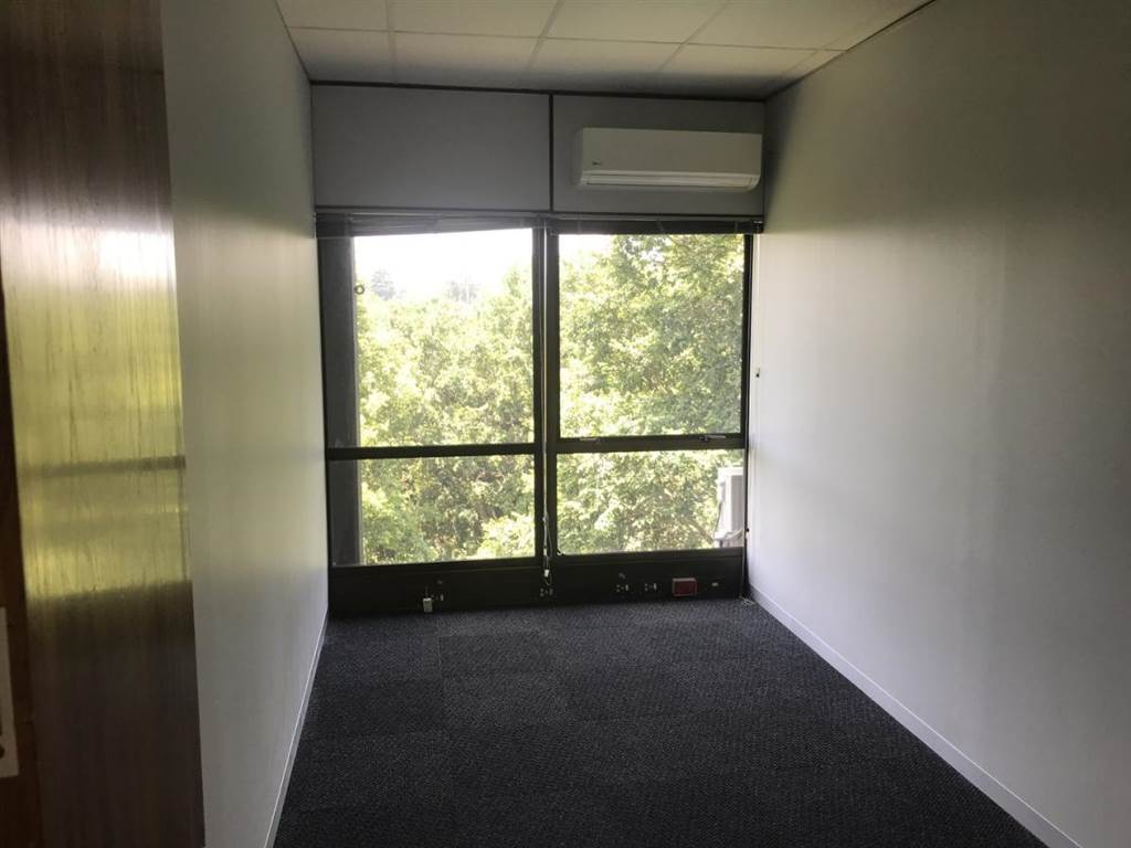 188  m² Office Space in Bedfordview photo number 12