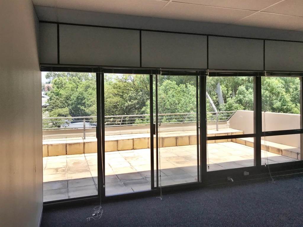 188  m² Office Space in Bedfordview photo number 11