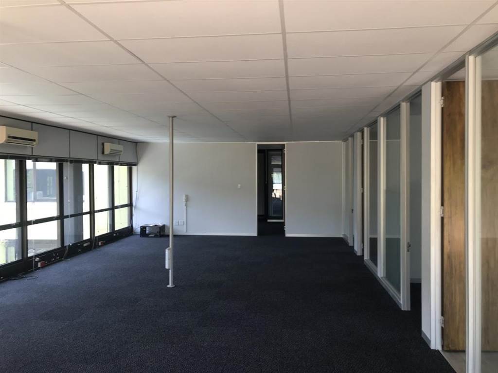 188  m² Office Space in Bedfordview photo number 8