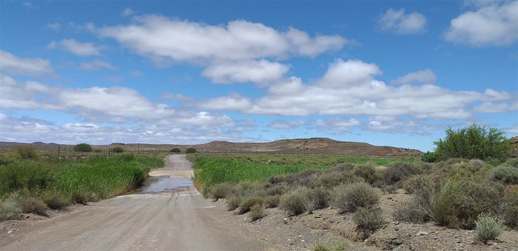 814 ha Land available in Loxton photo number 13