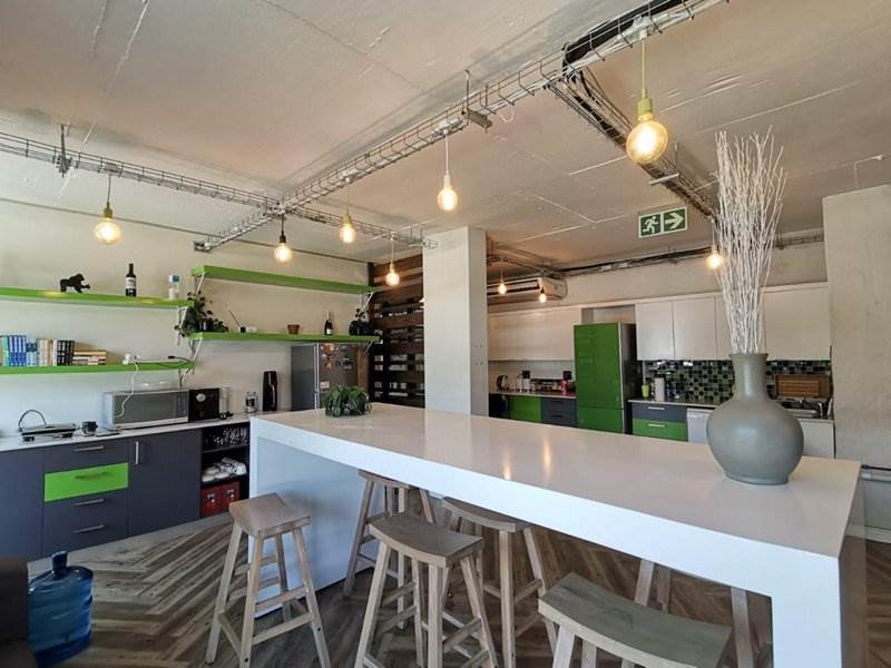 281  m² Office Space in Greenside photo number 17