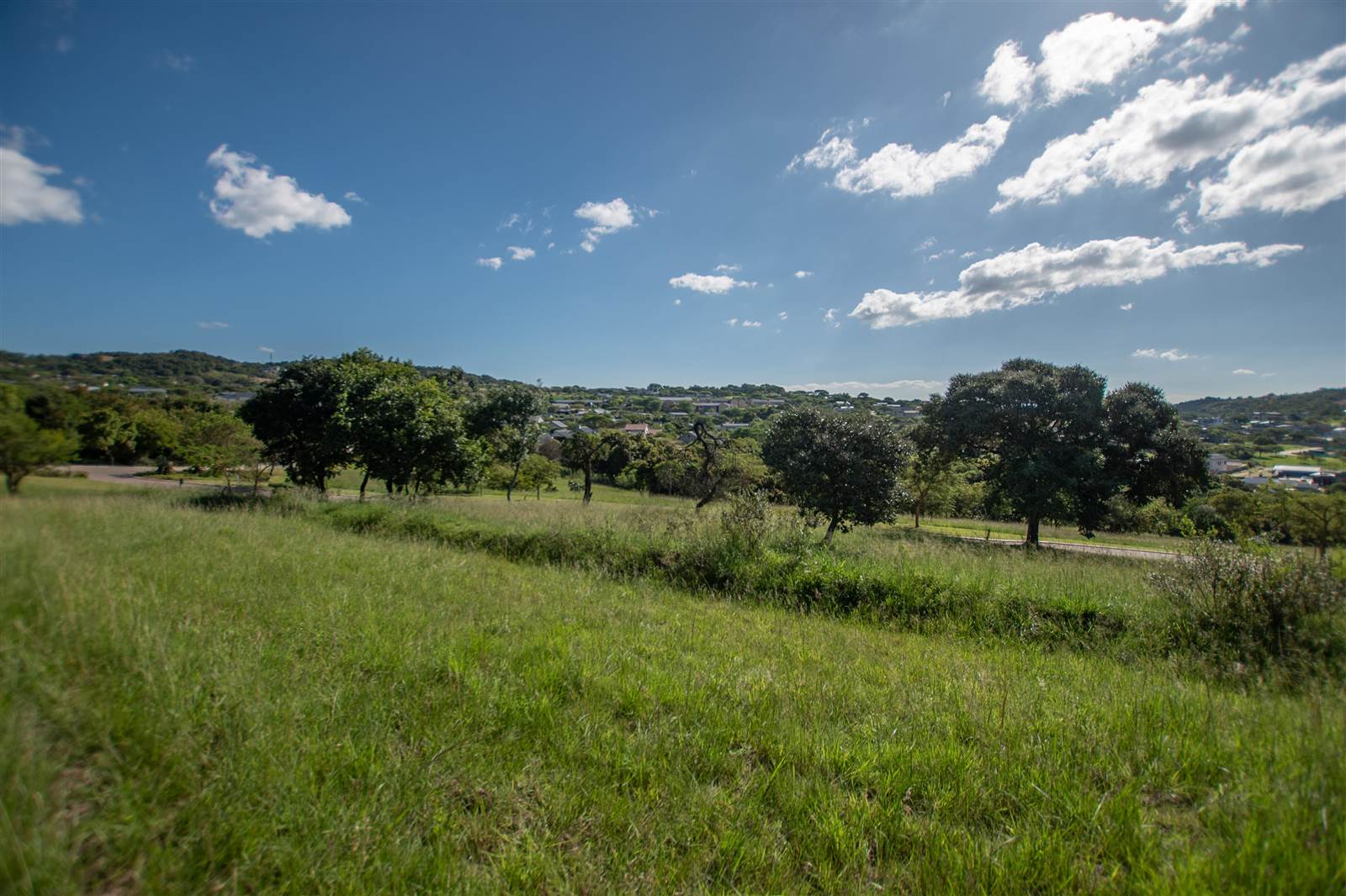 4243 m² Land available in Sonheuwel photo number 1