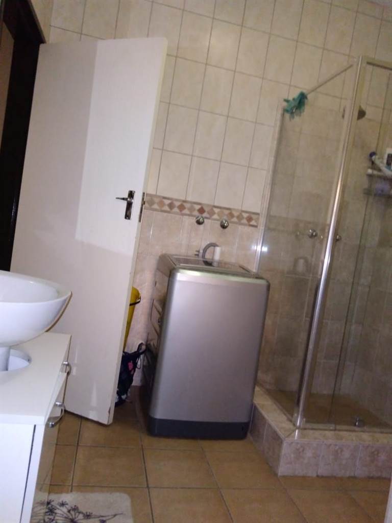 2 Bed Apartment in Potchefstroom Central photo number 22