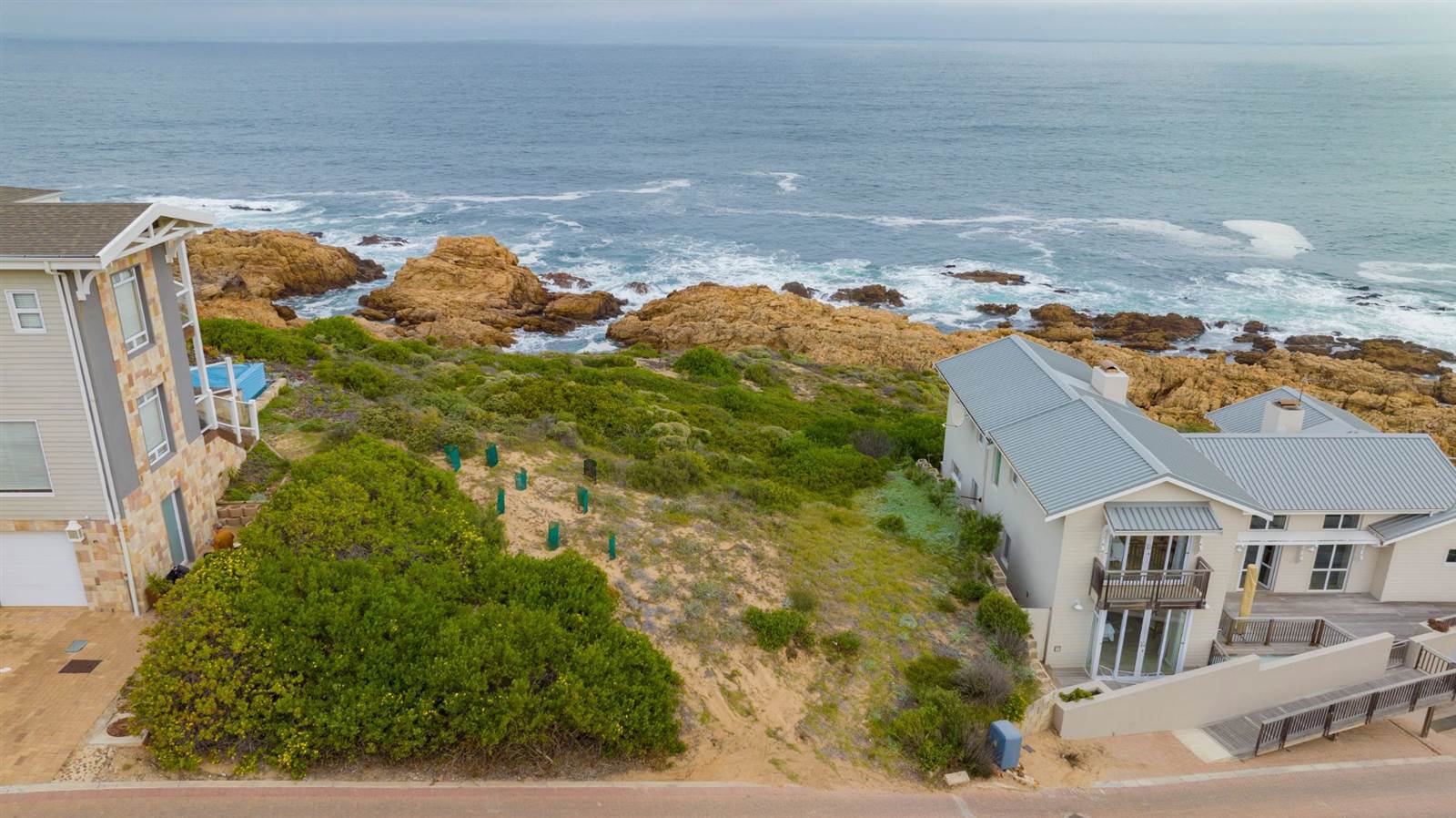 657 m² Land available in Pinnacle Point Golf Estate photo number 1