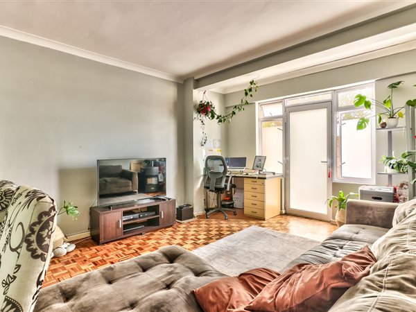 3 Bed Apartment