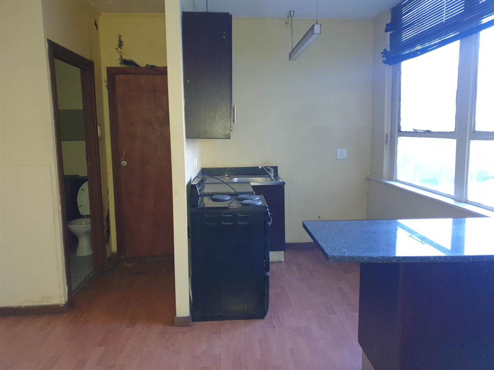 Studio Apartment in Johannesburg Central and CBD photo number 1