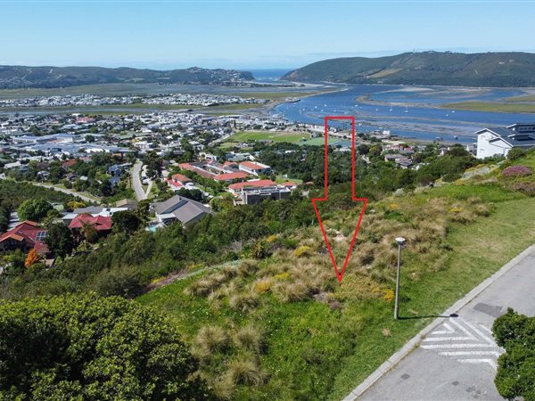 910 m² Land available in Knysna Heights