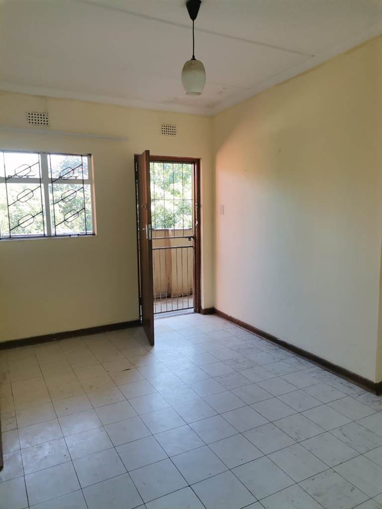 2 Bed Apartment in Empangeni photo number 1