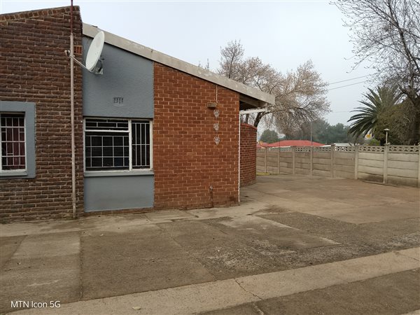 3 Bedroom House 3 Bedroom House