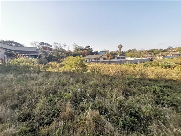 980 m² Land available in Saiccor